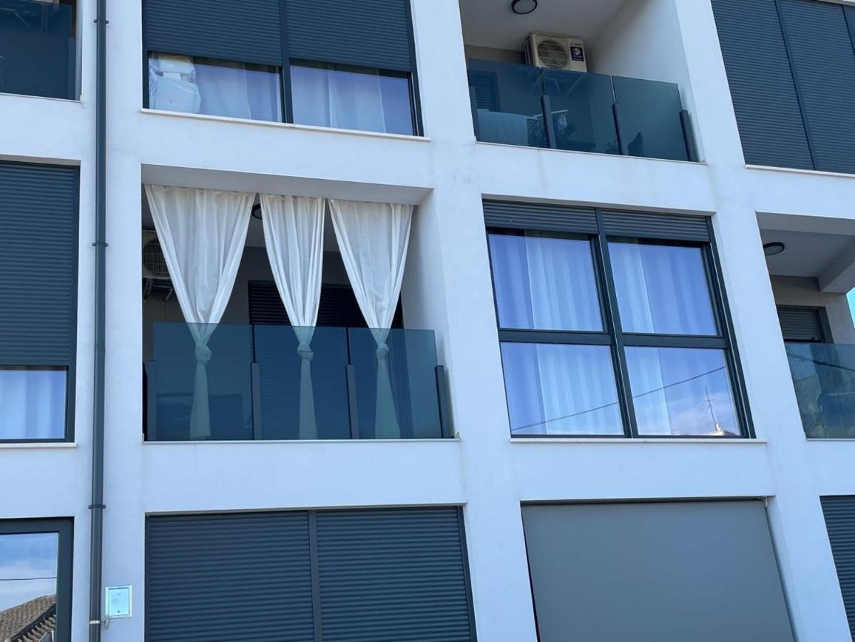 Giovanna With Terrace And Free Parking Pula